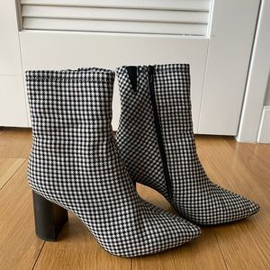 Jeffrey Campbell Coma Stretch Bootie